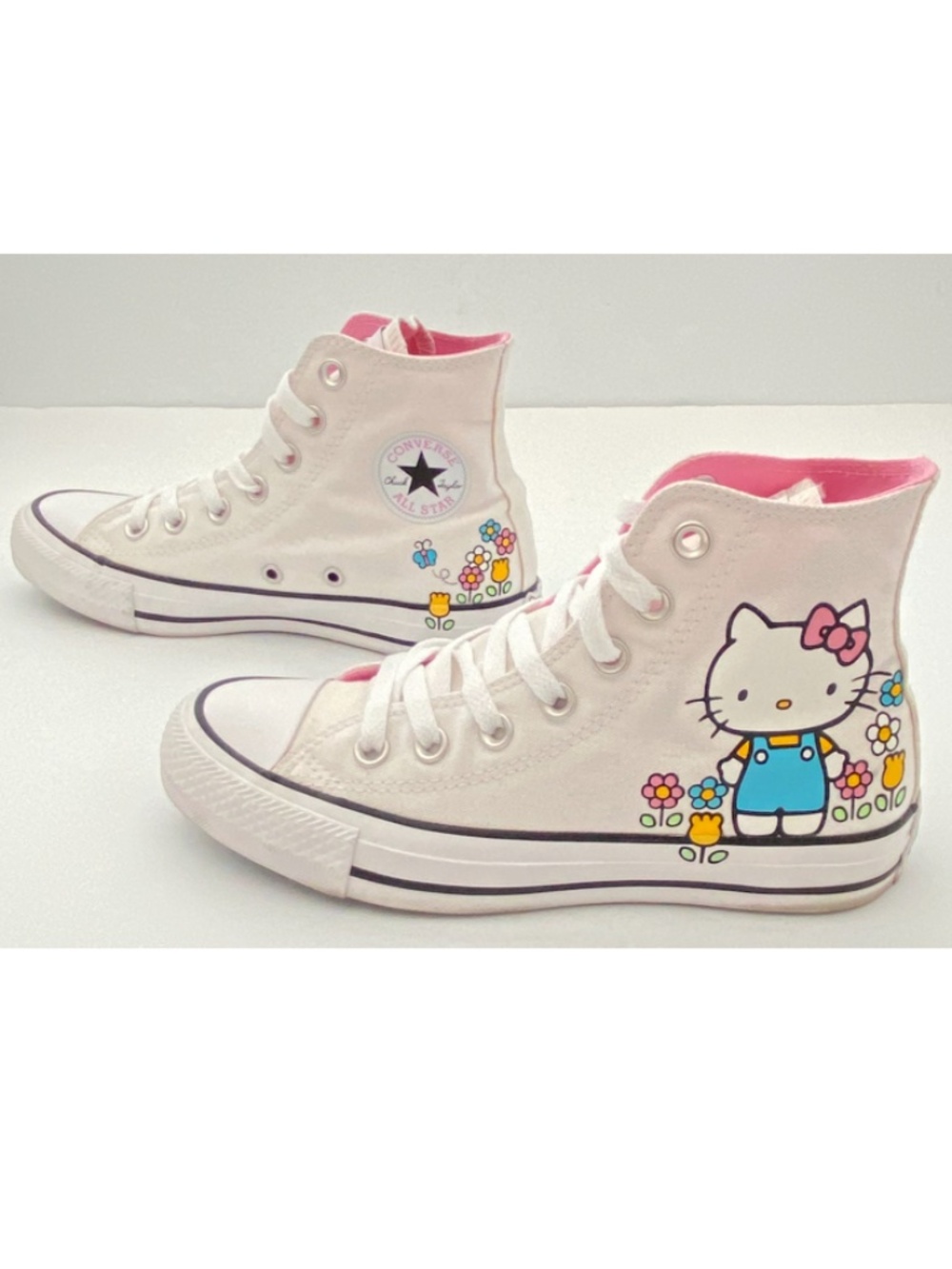 Limited Edition Converse x Hello Kitty Chuck Taylor All Star Hi 'Flowers'